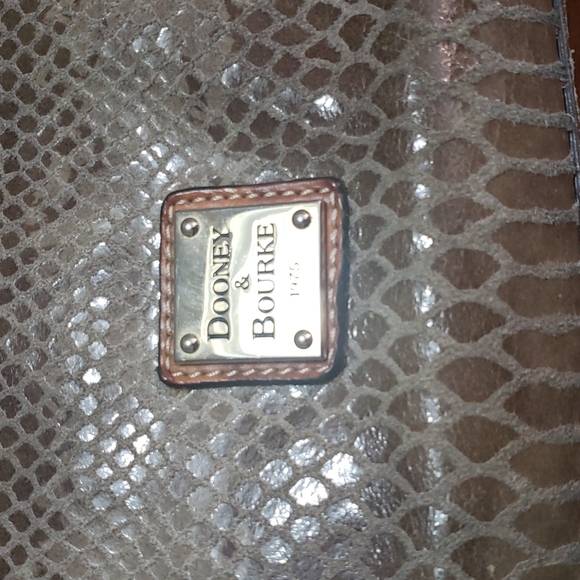 Dooney & Bourke Olive Green Snake Embossed Erica Large Shoulder Bag Purse - Picture 6 of 14